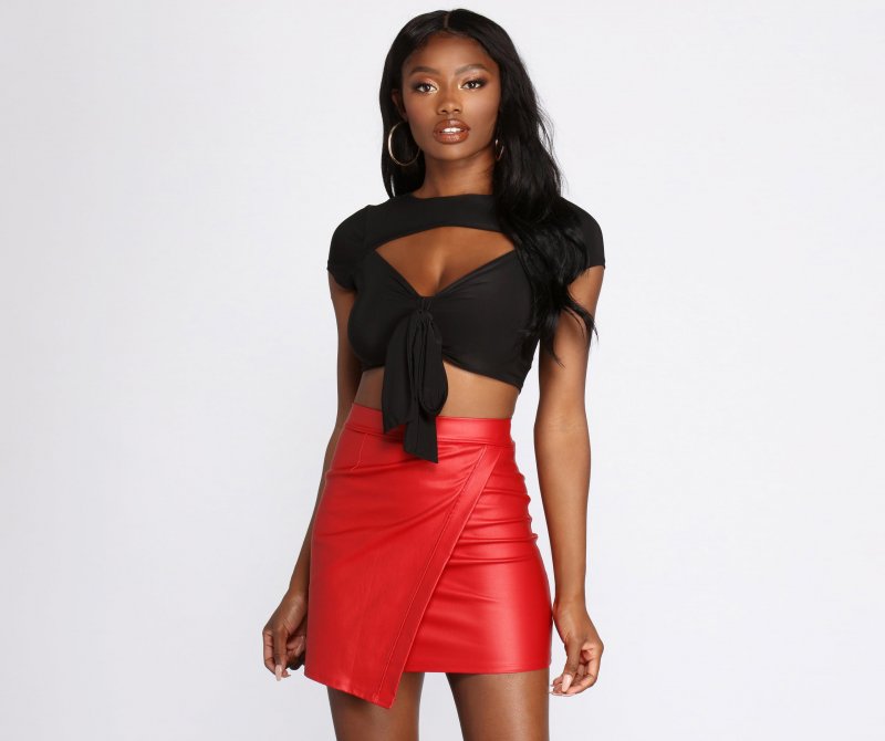 TableClothsUs Tie Front Cut Out Crop Top