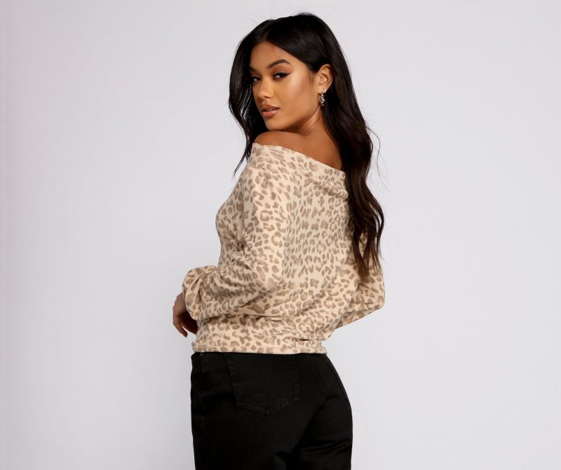 TableClothsUs Casual Leopard Print Brushed Knit Top