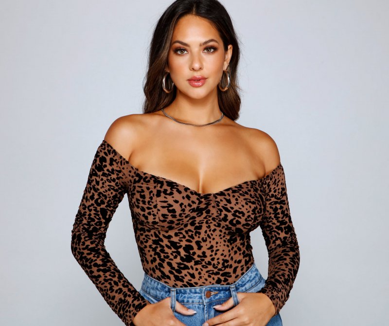 TableClothsUs Flocked Velvet Leopard Print Bodysuit