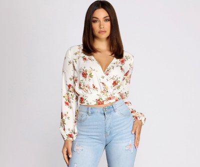 TableClothsUs Just Grow For It Floral Wrap Top