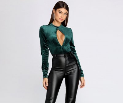 TableClothsUs That's A Look Velvet Bodysuit