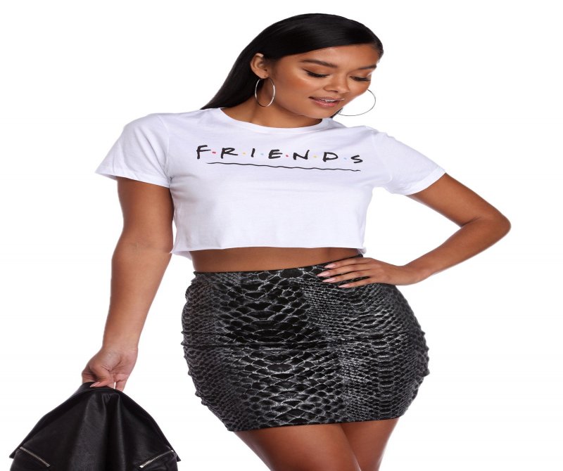 TableClothsUs Friends Cropped Graphic Tee