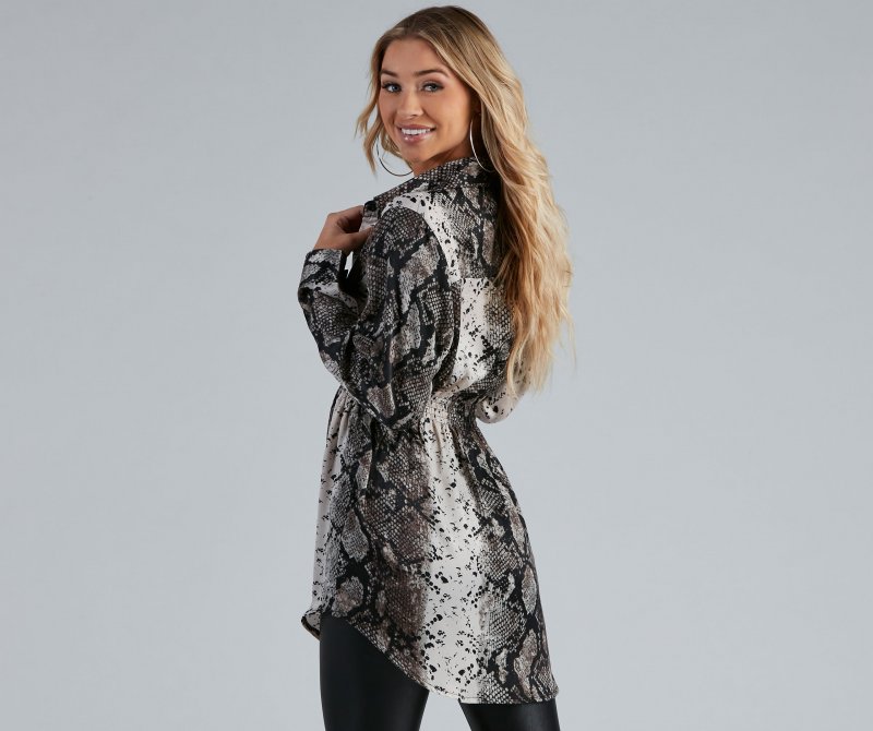 TableClothsUs Slithering Good Satin Button-Up Tunic