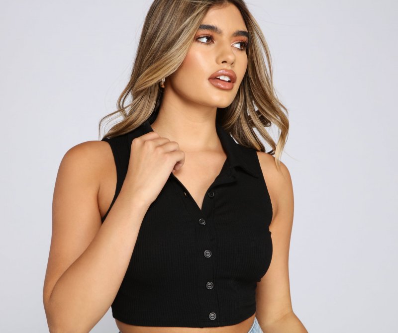 TableClothsUs Trendy And Chic Ribbed Knit Crop Top