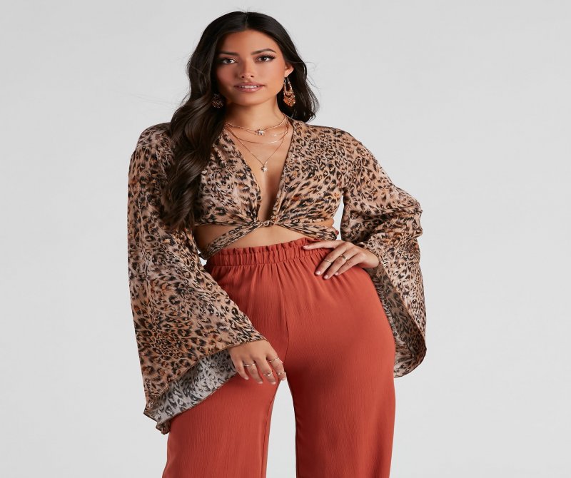 TableClothsUs Wild Shine Leopard Crop Wrap Top