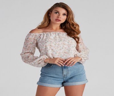 TableClothsUs Cute And Dainty Floral Blouse