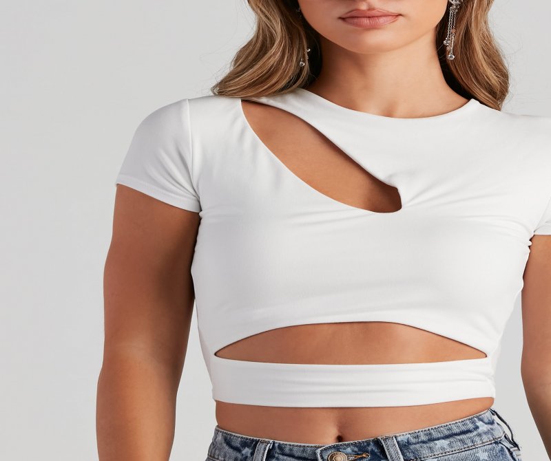 TableClothsUs Slash Of Style Cutout Crop Top